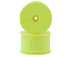 LLANTA TRASERA 2WD/4WD CON HEXÁGONO DE 12 MM IFMAR AERODISK - AMARILLO - DURO (2)